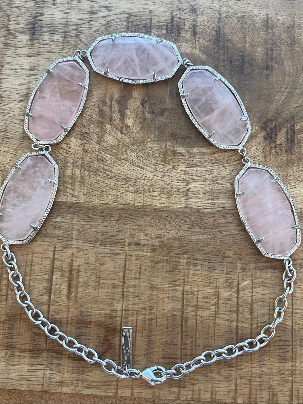 Kendra Scott statement necklace in light pink and silver - Picture 5 of 5